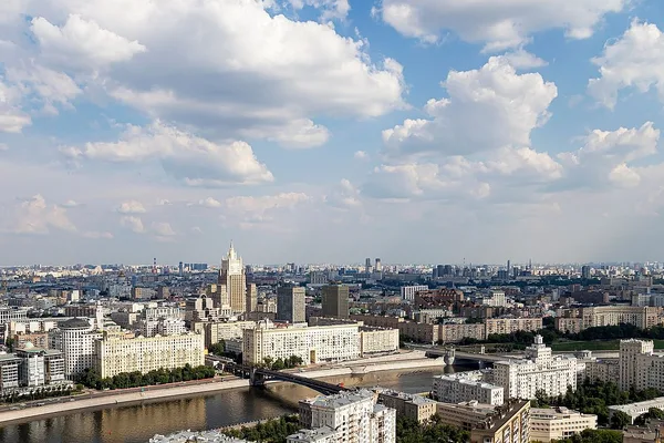 Работа для граждан СНГ в Москве: полное руководство по трудоустройству