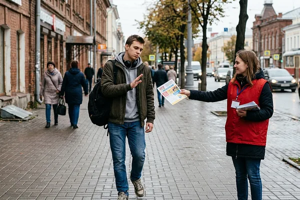 Почему люди не идут работать курьером?