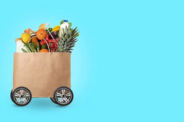 Яндекс.Лавка VS Ozon Fresh: Где лучше работать курьером